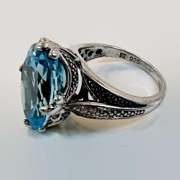 Blue Topaz Ring, Sterling Silver, Vintage, Big Statement, Size 5 3/4, Thailand - Picture 3 of 5